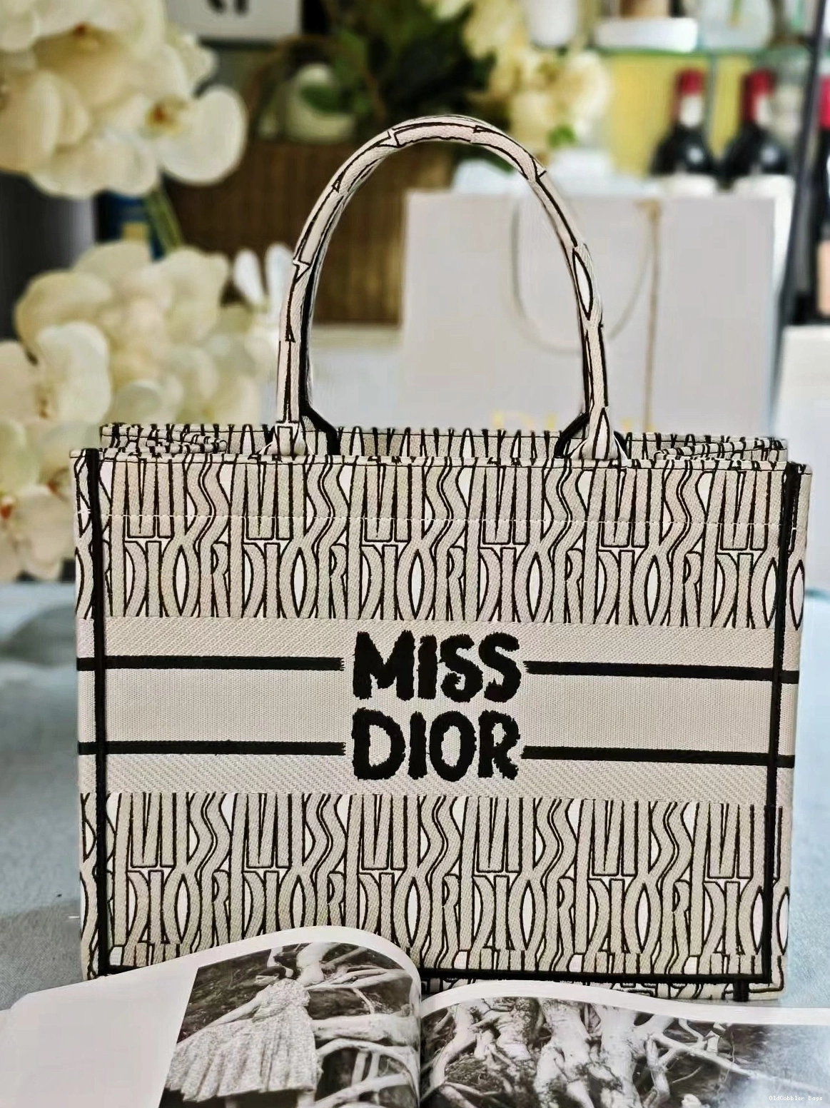 OldCobbler Bags BOOK DIRO TOTE-36.5X27.5X16.5CM MEDIUM 0810